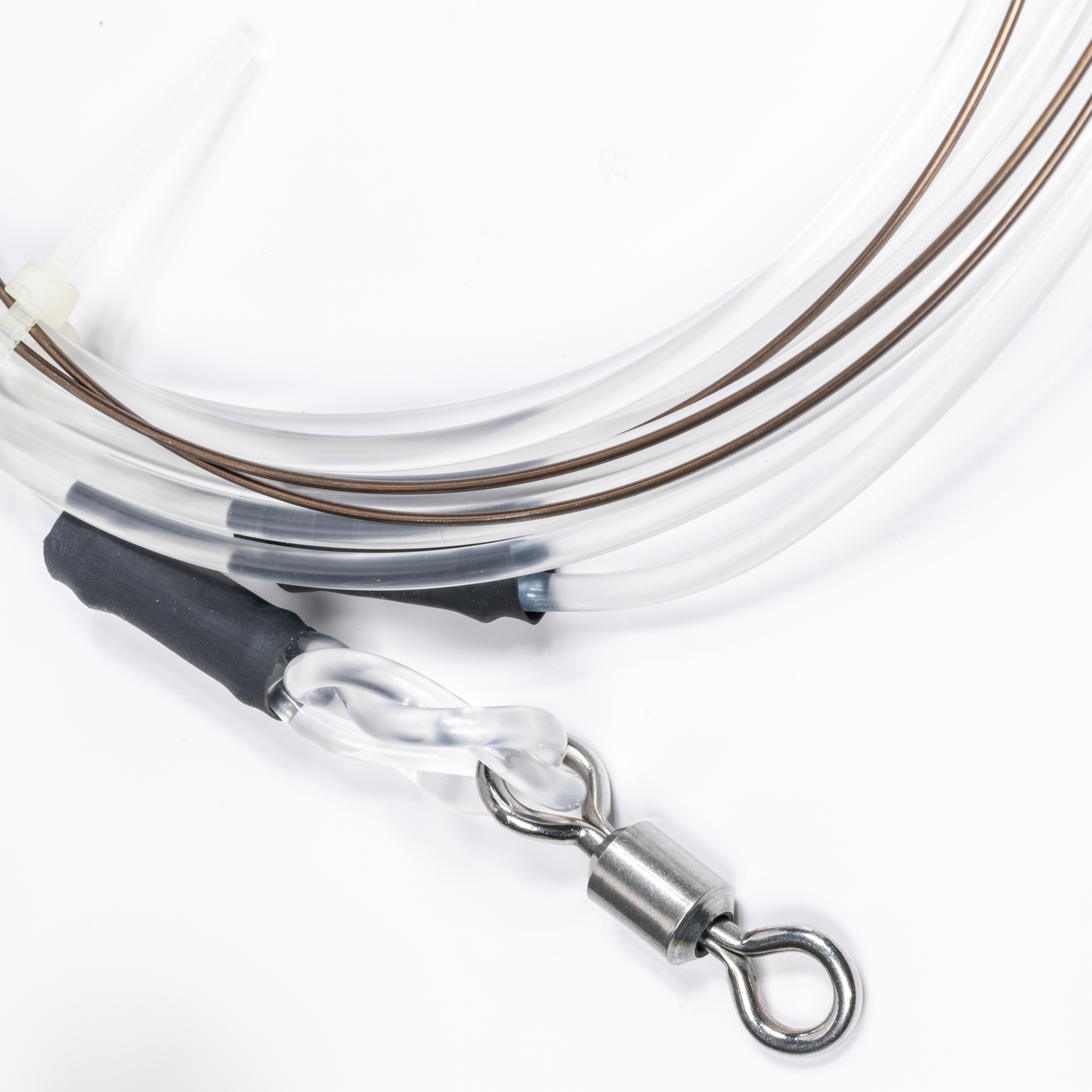 BlacktipH Monster Shark Rig with 700lb Monofilament Fishing Line and 500lb 6/0 Rosco Swivels