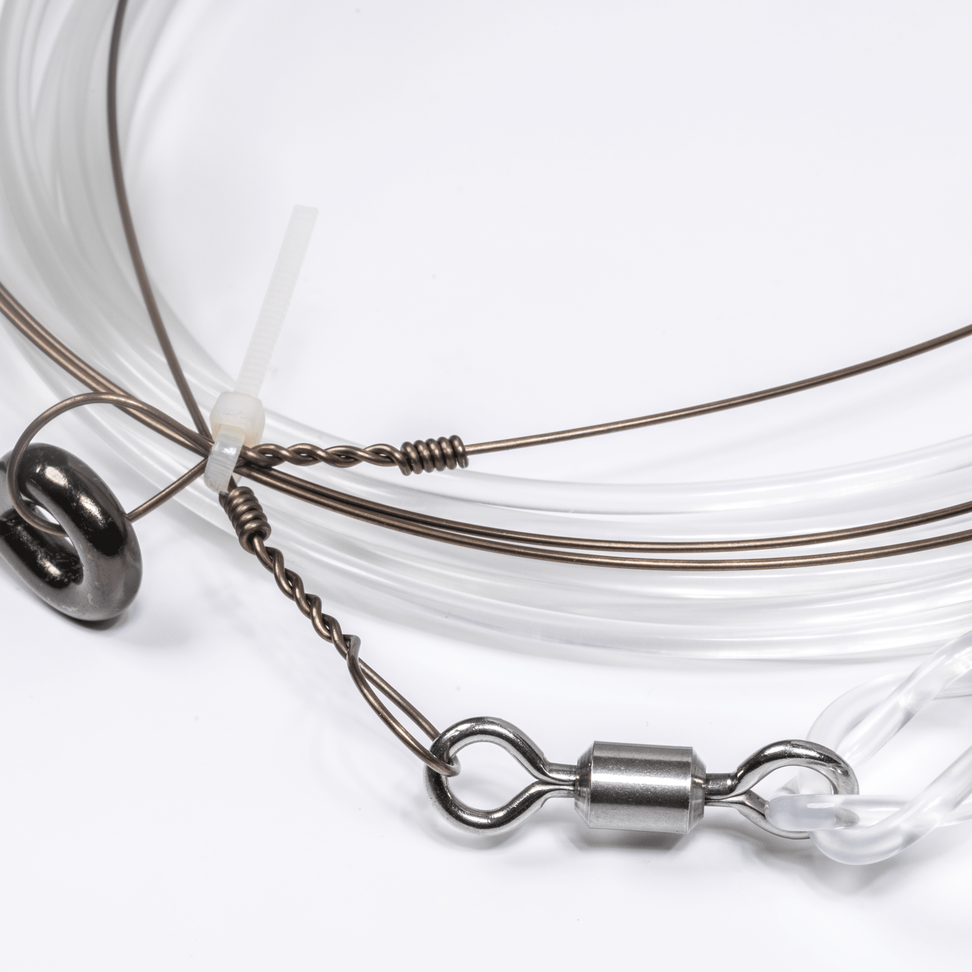 Mustad BlacktipH Monster Shark Rig | 16/0 Hook & 19 Wire - BlacktipH